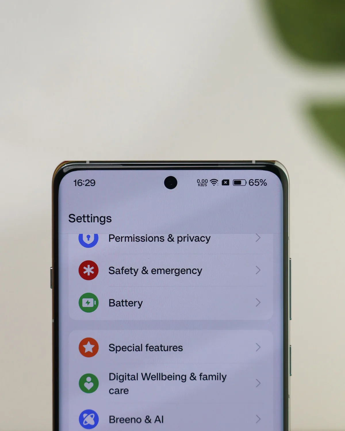 Android phone settings screen showing Permissions and privacy